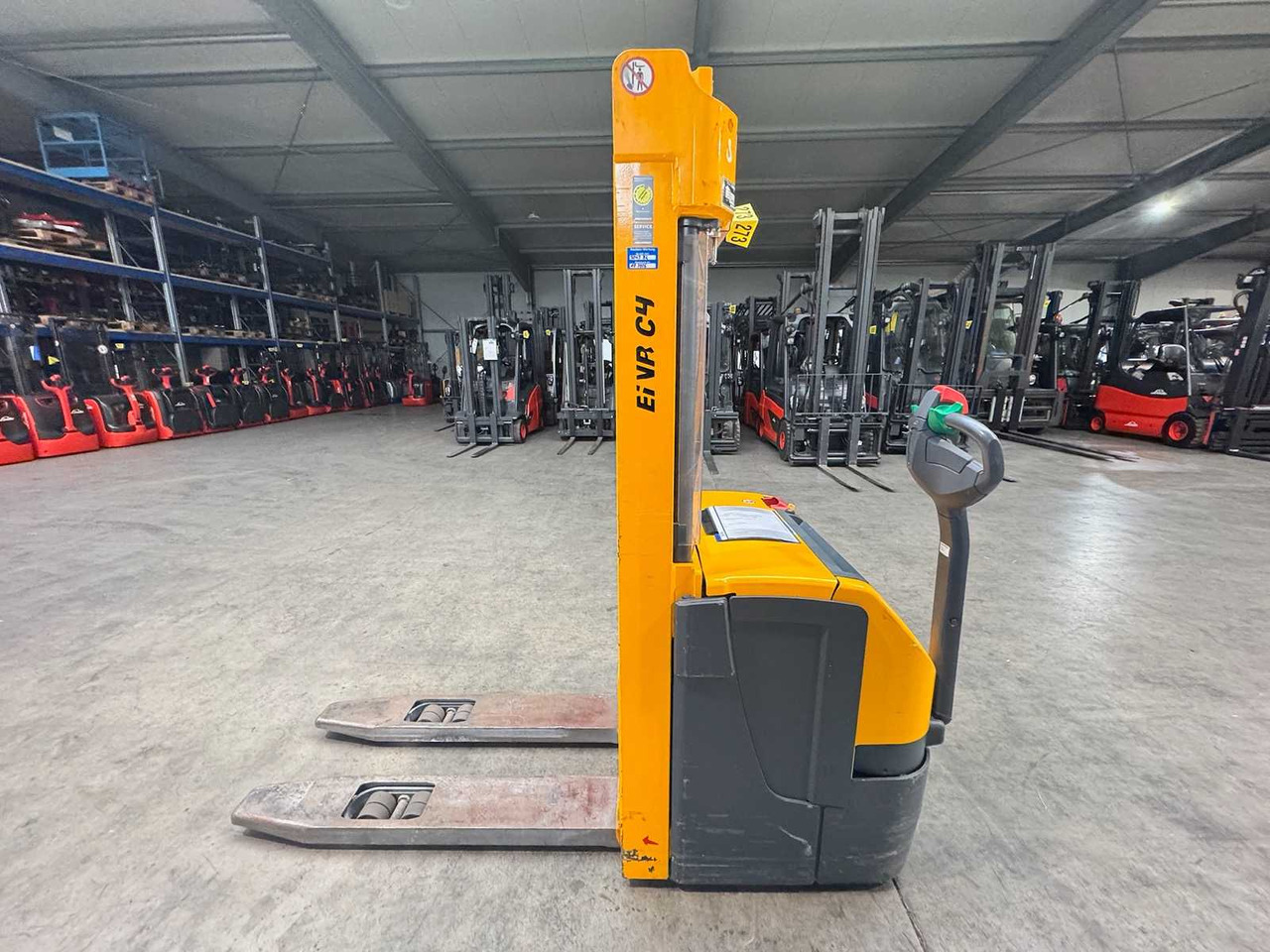 2011 JUNGHEINRICH EJC220 2,000KG STACKER PALLET TRUCK ANT 2,045 HOURS - Forklift: picture 2 2011 JUNGHEINRICH EJC220 2,000KG STACKER PALLET TRUCK ANT 2,045 HOURS - Forklift: picture 2
