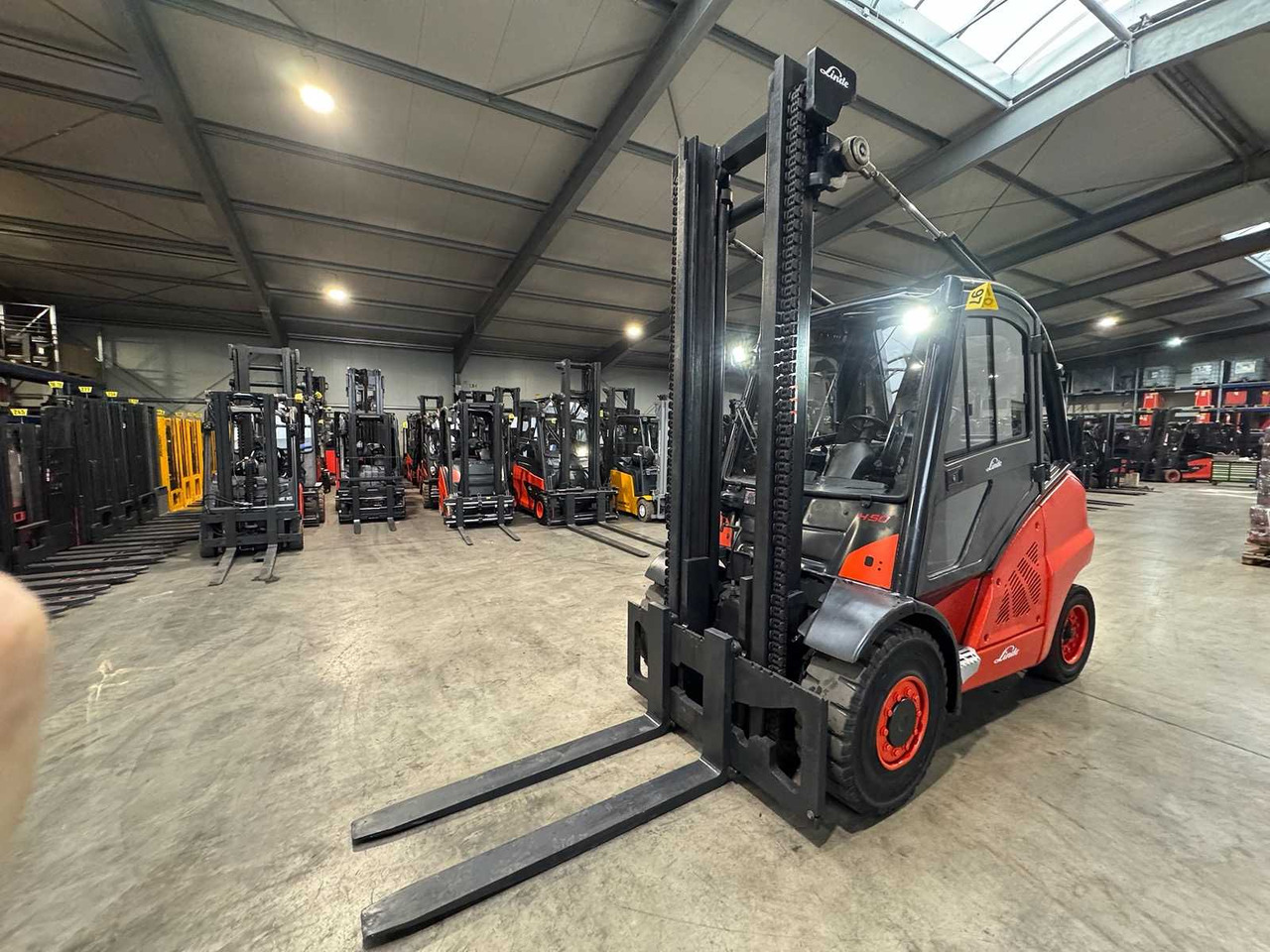 2011 SERVICE 11/2026 LINDE H50D 5.000KG 3.+4. VALVE DIESEL FORKLIFT FORKLIFT - Forklift: picture 2 2011 SERVICE 11/2026 LINDE H50D 5.000KG 3.+4. VALVE DIESEL FORKLIFT FORKLIFT - Forklift: picture 2