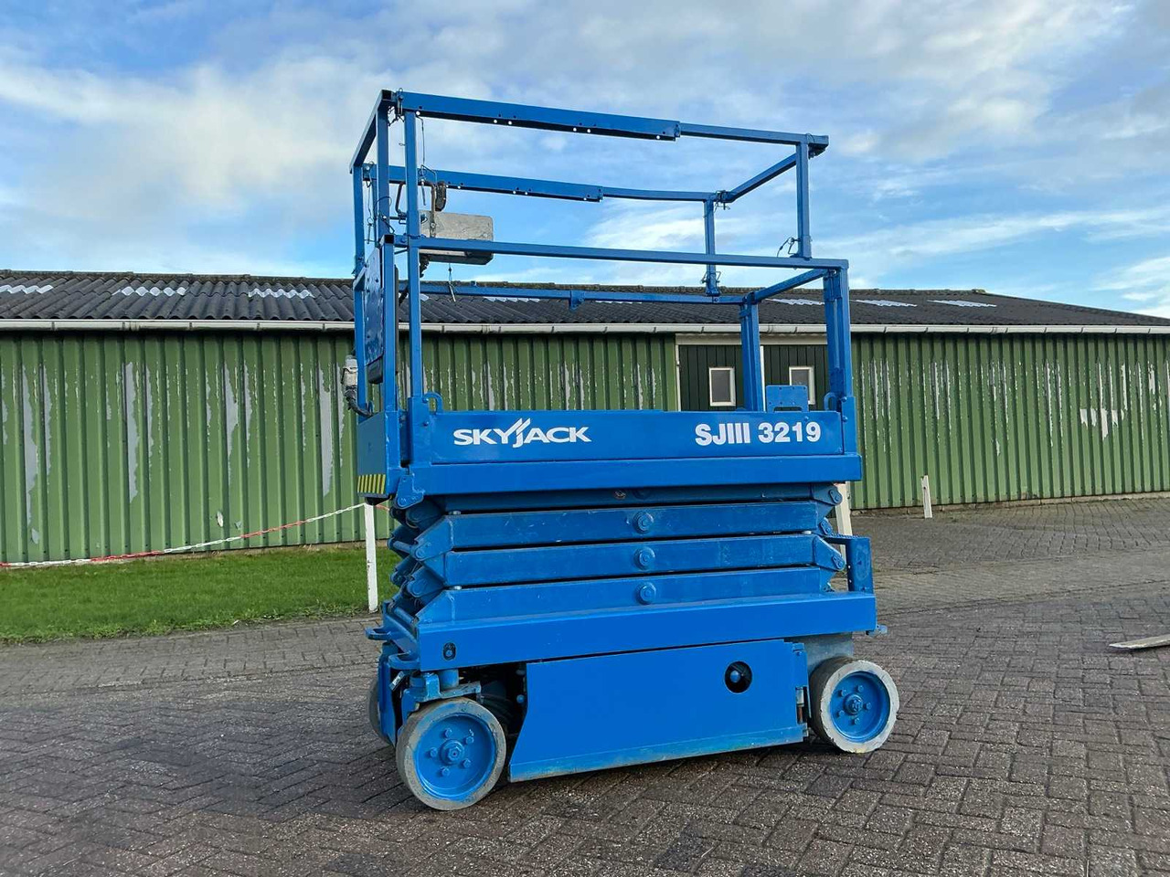 2012 SKYJACK SJIII3219 AERIAL PLATFORM - Aerial platform: picture 1 2012 SKYJACK SJIII3219 AERIAL PLATFORM - Aerial platform: picture 1