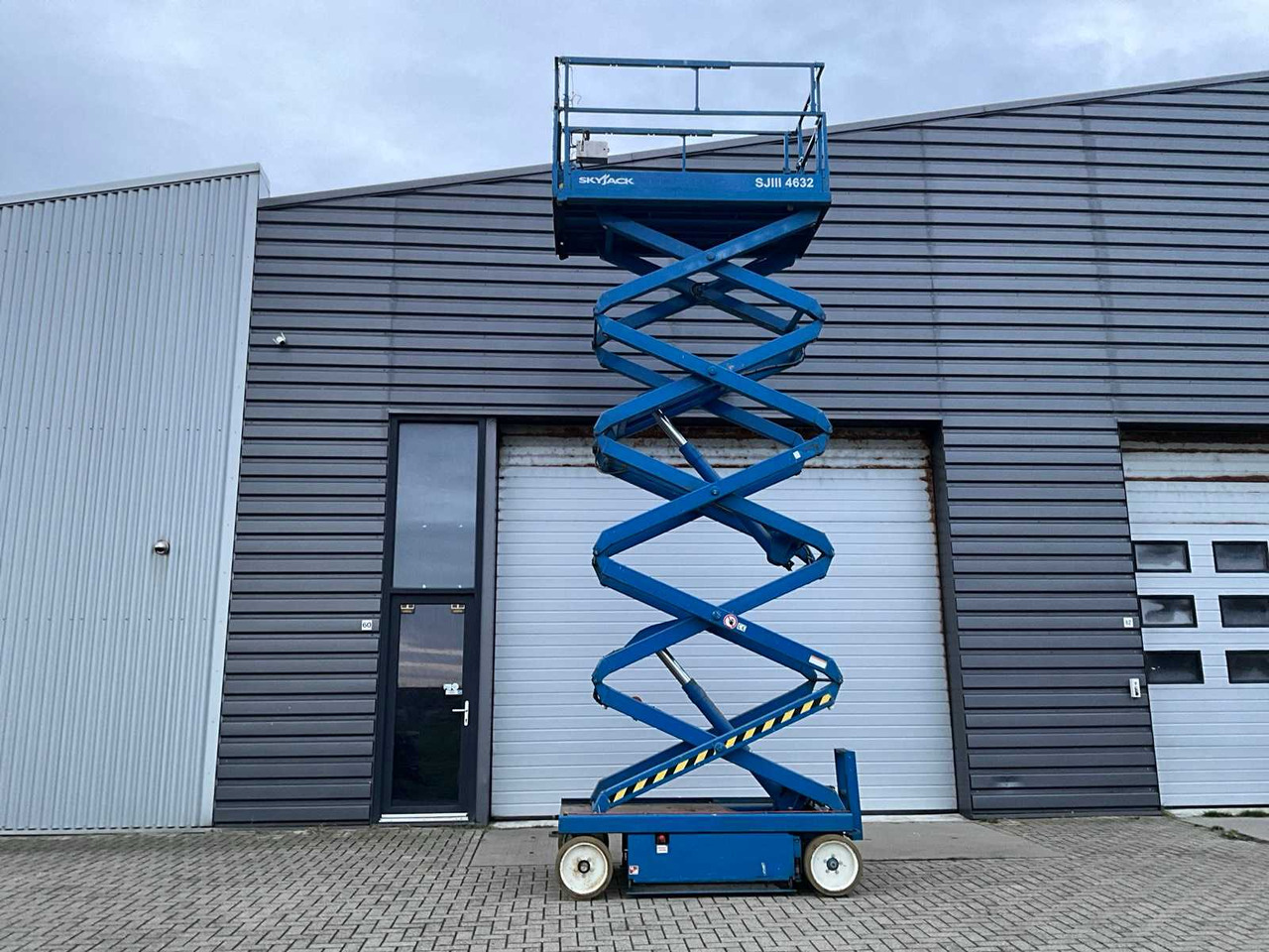 2012 SKYJACK SJIII4632 AERIAL PLATFORM - Aerial platform: picture 5 2012 SKYJACK SJIII4632 AERIAL PLATFORM - Aerial platform: picture 5