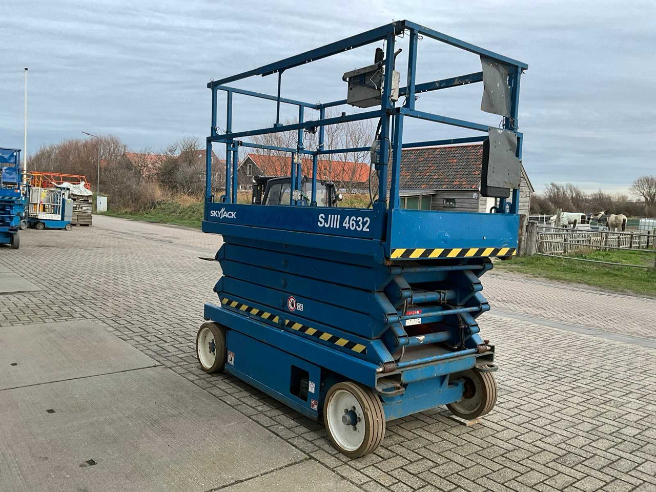 2012 SKYJACK SJIII4632 AERIAL PLATFORM - Aerial platform: picture 2 2012 SKYJACK SJIII4632 AERIAL PLATFORM - Aerial platform: picture 2