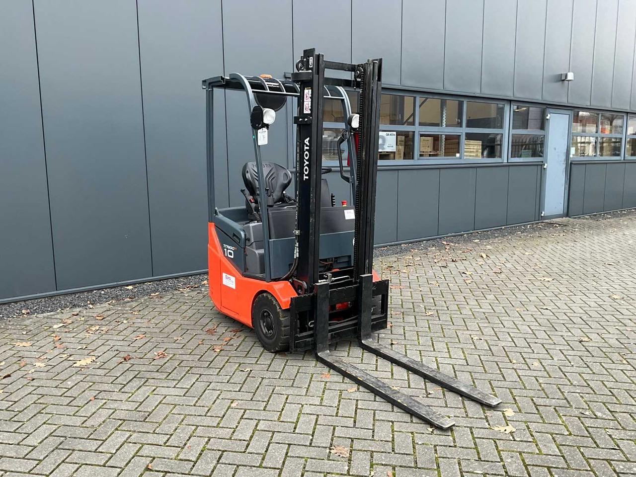 2013 TOYOTA 7FBEST10 FORKLIFT - Forklift: picture 3 2013 TOYOTA 7FBEST10 FORKLIFT - Forklift: picture 3