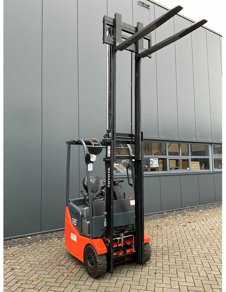 2013 TOYOTA 7FBEST10 FORKLIFT - Forklift: picture 4 2013 TOYOTA 7FBEST10 FORKLIFT - Forklift: picture 4