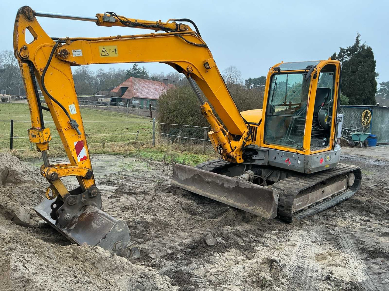 2013 VOLVO ECR88 CRAWLER EXCAVATOR - Excavator: picture 1 2013 VOLVO ECR88 CRAWLER EXCAVATOR - Excavator: picture 1