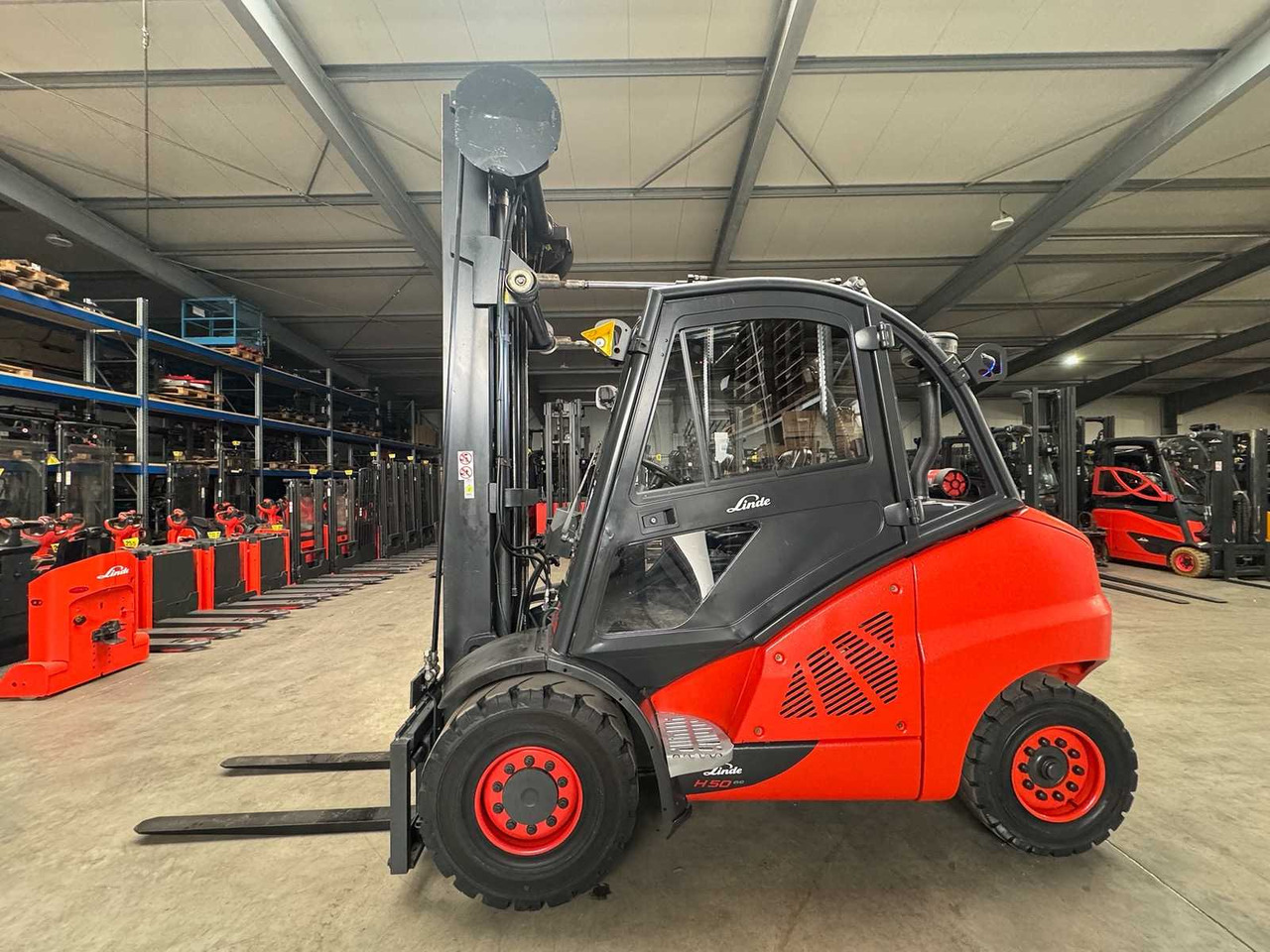 2015 LINDE H50D 5,000KG TRIPLEX 666CM 3+4TH VALVE DIESEL FORKLIFT FORKLIFT 15,862 HOURS. - Forklift: picture 2 2015 LINDE H50D 5,000KG TRIPLEX 666CM 3+4TH VALVE DIESEL FORKLIFT FORKLIFT 15,862 HOURS. - Forklift: picture 2