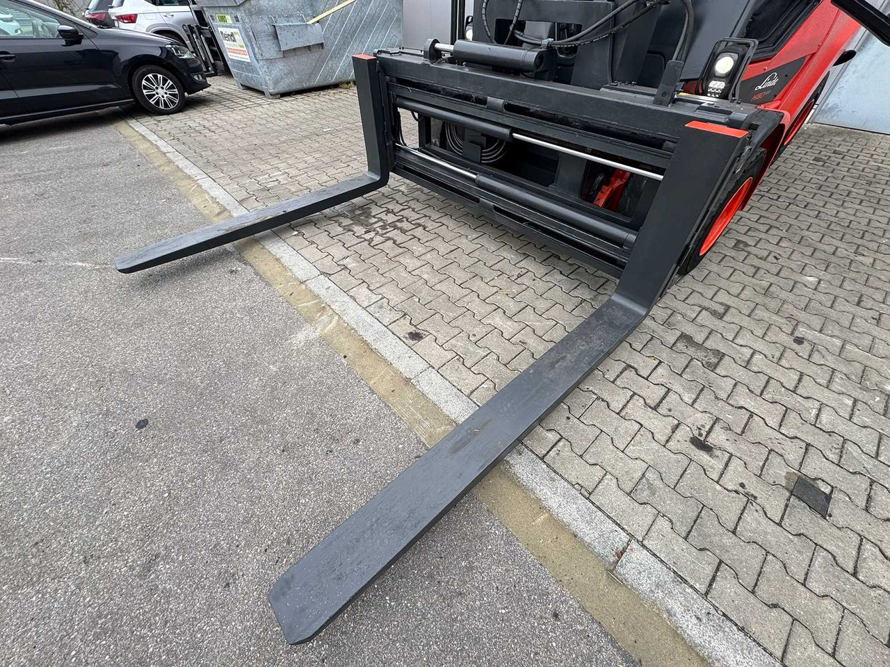 2016 LINDE H80D-900 H80 8,000KG DIESEL FORKLIFT FORKLIFT 3+4TH VALVE ZVG+SS 5,446 HOURS. - Forklift: picture 3 2016 LINDE H80D-900 H80 8,000KG DIESEL FORKLIFT FORKLIFT 3+4TH VALVE ZVG+SS 5,446 HOURS. - Forklift: picture 3