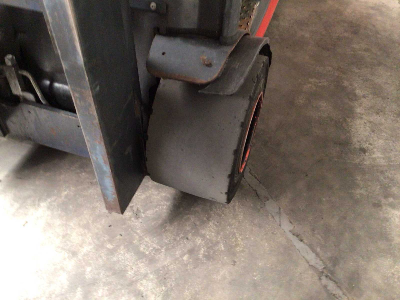 Forklift 2017 LINDE E35L-01 FORKLIFT TRUCK: picture 8 Forklift 2017 LINDE E35L-01 FORKLIFT TRUCK: picture 8