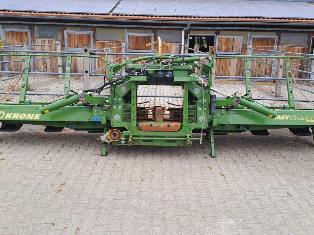 2018 KRONE EASYCOLLECT 600-2 FP KRONE EASYCOLLECT 600-2 FP | CORN TEETH | 2018 - Forage harvester: picture 2 2018 KRONE EASYCOLLECT 600-2 FP KRONE EASYCOLLECT 600-2 FP | CORN TEETH | 2018 - Forage harvester: picture 2