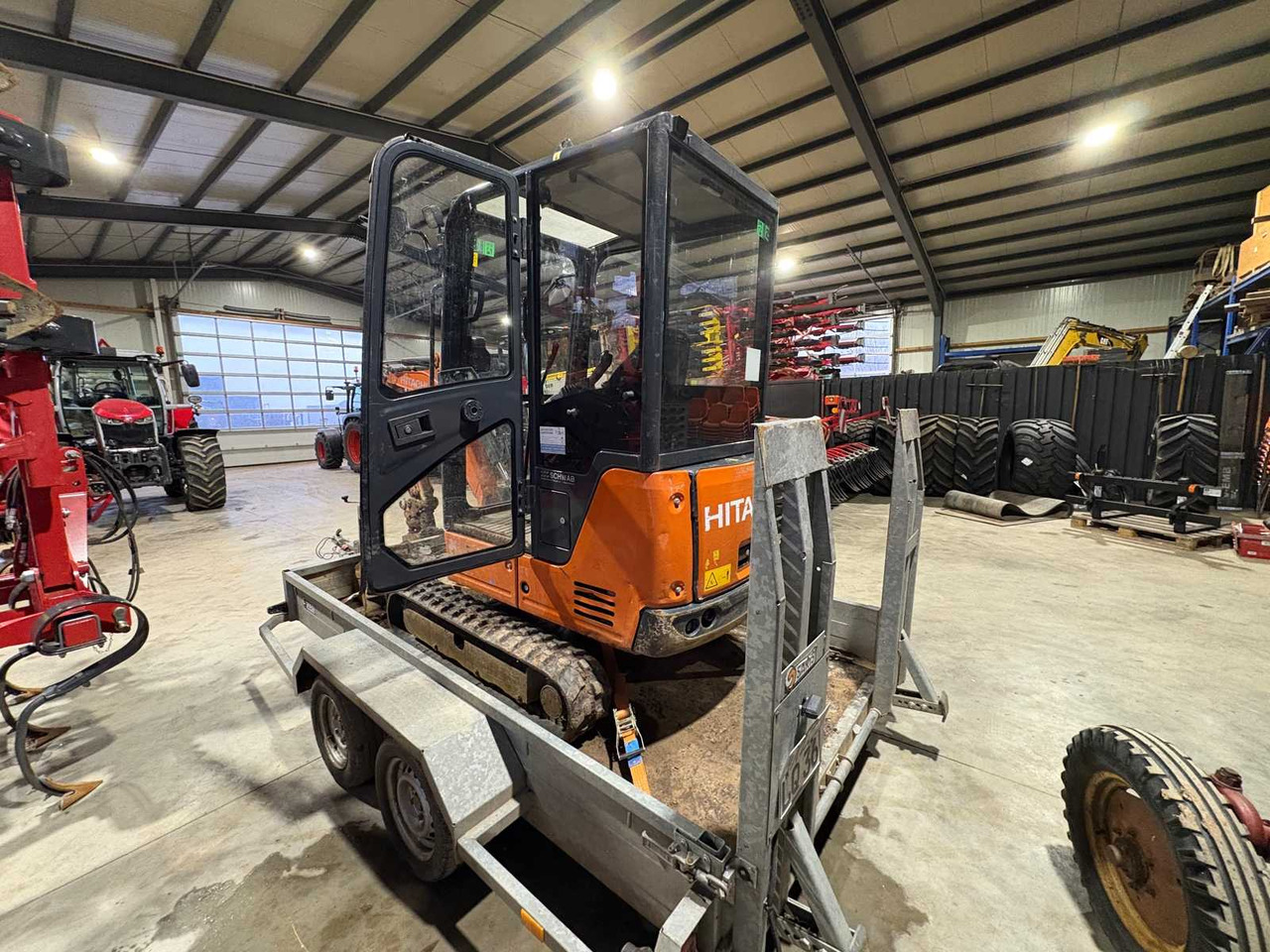 2020 HITACHI ZX19-6 CR MINI EXCAVATOR - Mini excavator: picture 3 2020 HITACHI ZX19-6 CR MINI EXCAVATOR - Mini excavator: picture 3