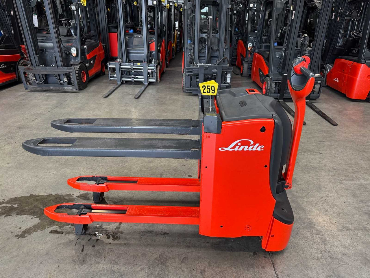 2021 LINDE T16L PALLET TRUCK ANT STACKER INITIAL STROKE 1,675 HOURS - Forklift: picture 1 2021 LINDE T16L PALLET TRUCK ANT STACKER INITIAL STROKE 1,675 HOURS - Forklift: picture 1