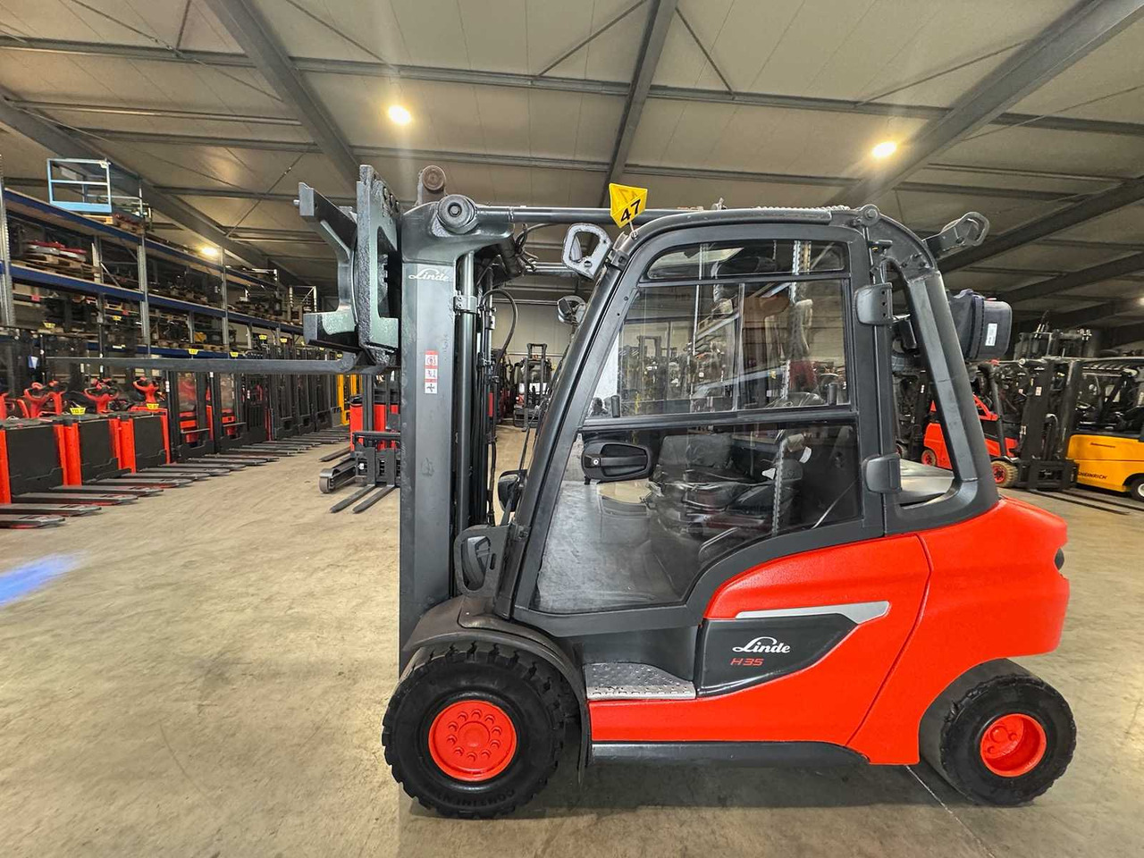 2022 LINDE H35D 3,500KG ROTARY DUPLEX FREE LIFT DIESEL FORKLIFT 3,338 HOURS - Forklift: picture 2 2022 LINDE H35D 3,500KG ROTARY DUPLEX FREE LIFT DIESEL FORKLIFT 3,338 HOURS - Forklift: picture 2
