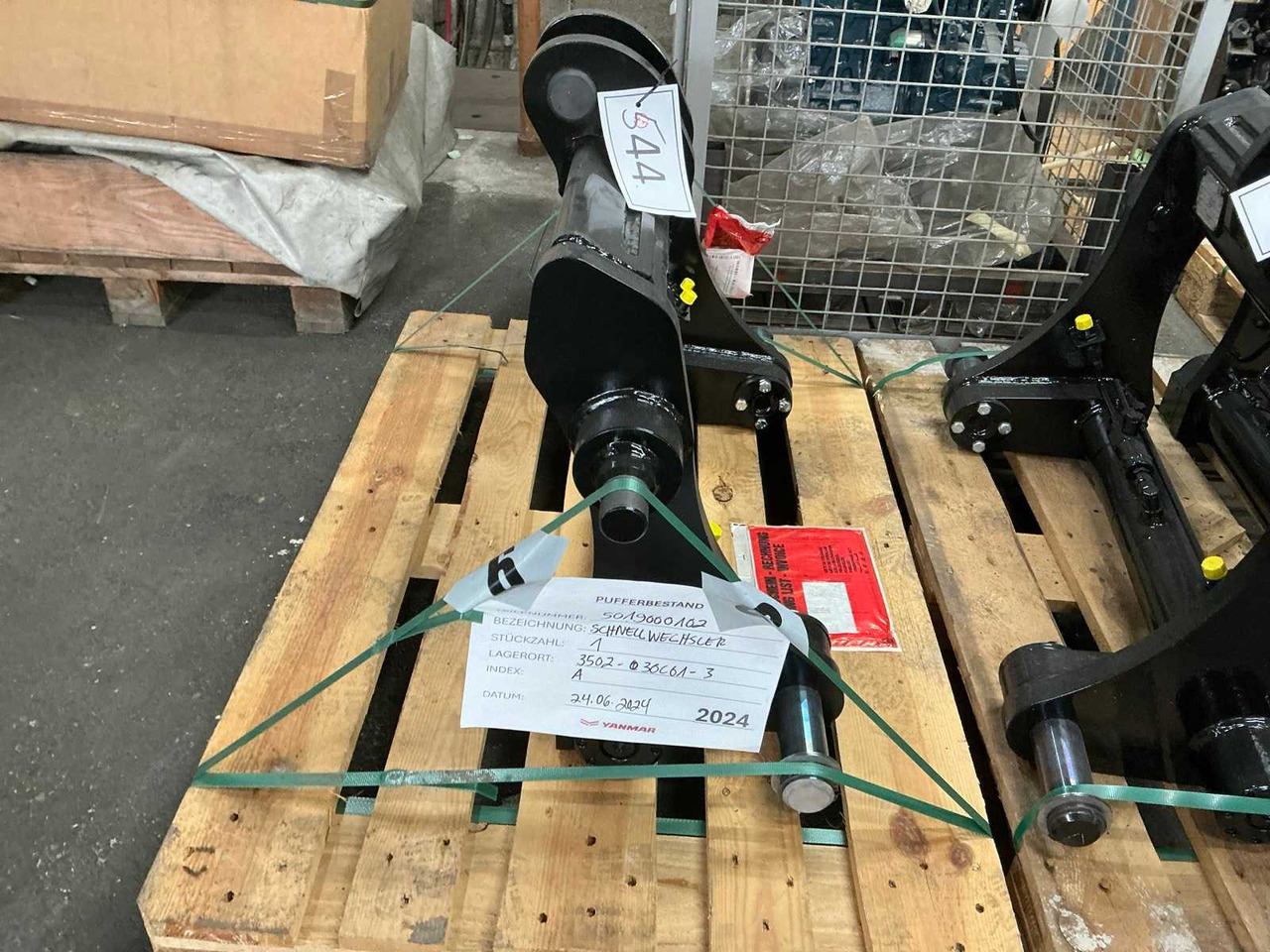 2024 L&K V80/V100 QUICK COUPLER HYDRAULIC - VOLVO L30 TOOL - Wheel loader: picture 3 2024 L&K V80/V100 QUICK COUPLER HYDRAULIC - VOLVO L30 TOOL - Wheel loader: picture 3