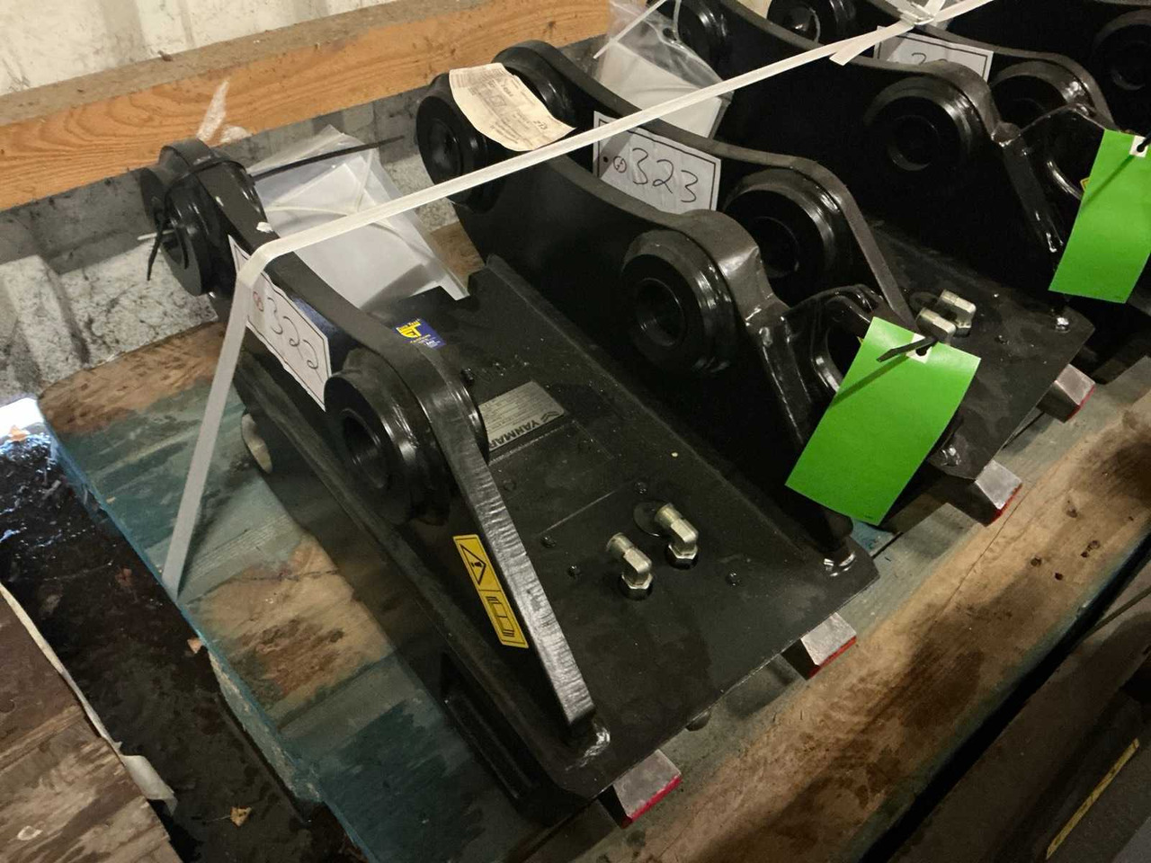 2024 YANMAR HCSW08-2V QUICK COUPLER, HYDR. - Wheel loader: picture 4 2024 YANMAR HCSW08-2V QUICK COUPLER, HYDR. - Wheel loader: picture 4