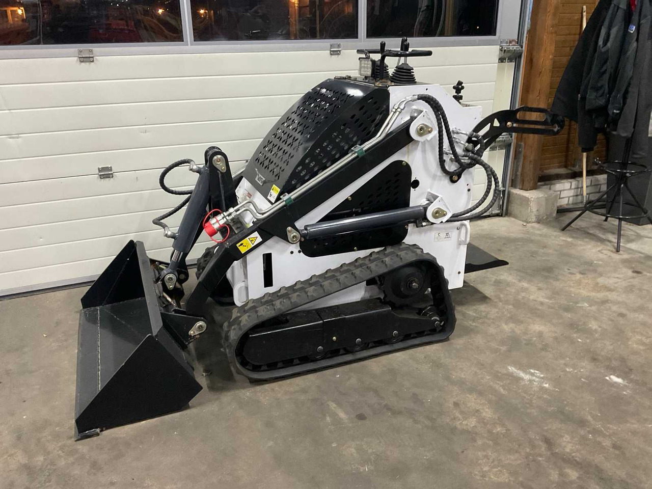 2025 JINING LIHUA HEAVY LRT 360 SKID STEER LOADER - Compact track loader: picture 1 2025 JINING LIHUA HEAVY LRT 360 SKID STEER LOADER - Compact track loader: picture 1