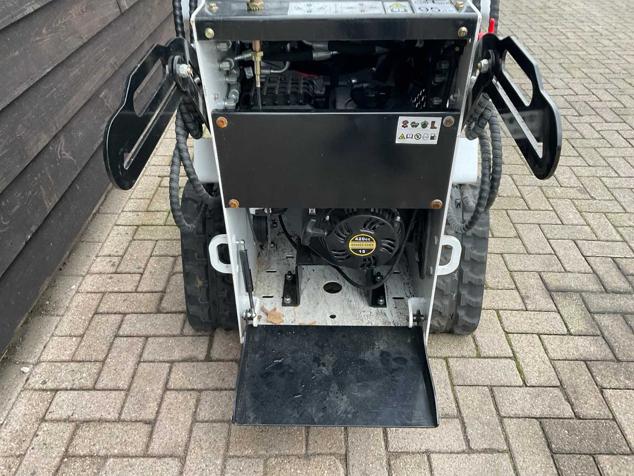 2025 JLH LRT 360 SKID STEER LOADER - Compact track loader: picture 4 2025 JLH LRT 360 SKID STEER LOADER - Compact track loader: picture 4