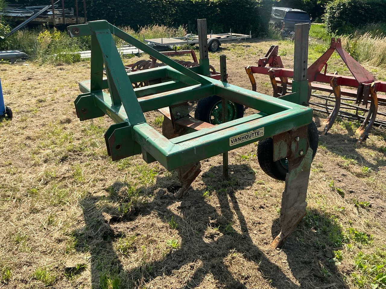 3-tooth subsoiler - Subsoiler: picture 1 3-tooth subsoiler - Subsoiler: picture 1