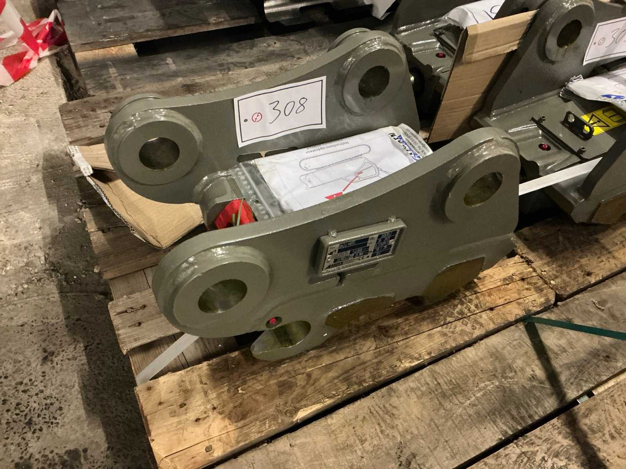 ARDEN - QA23-H095 - 2025 - QUICK COUPLER, HYDR. - Wheel loader: picture 1 ARDEN - QA23-H095 - 2025 - QUICK COUPLER, HYDR. - Wheel loader: picture 1