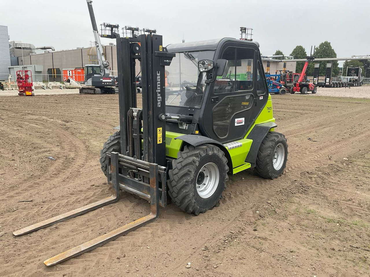 ARGIMAC TW25 4X4 ROUGH TERRAIN FORKLIFT - Forklift: picture 1 ARGIMAC TW25 4X4 ROUGH TERRAIN FORKLIFT - Forklift: picture 1