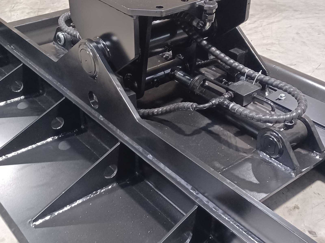 Häner HPH-T180 - Attachment for Construction machinery: picture 4 Häner HPH-T180 - Attachment for Construction machinery: picture 4