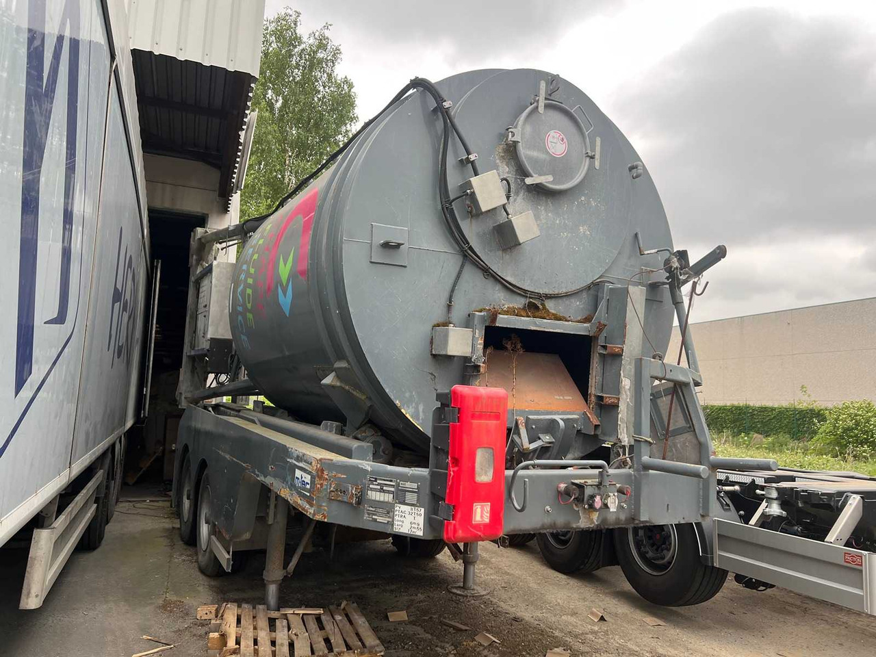BERO - Tanker semi-trailer: picture 2 BERO - Tanker semi-trailer: picture 2