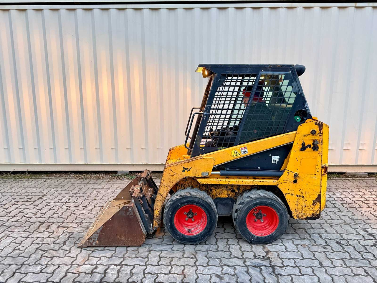 BOBCAT - S70 - 2016 - SKID STEER LOADERS - Compact track loader: picture 3 BOBCAT - S70 - 2016 - SKID STEER LOADERS - Compact track loader: picture 3