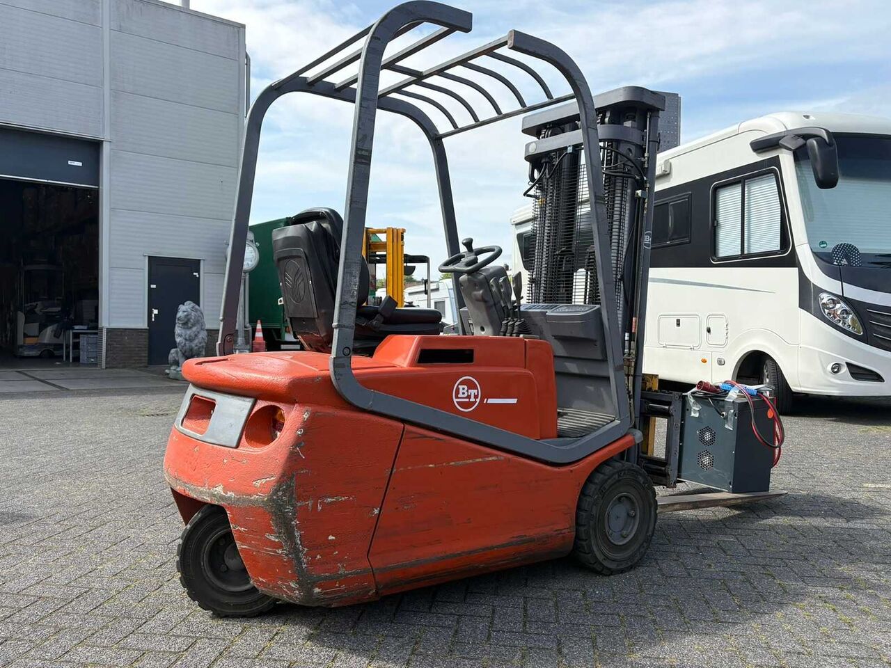 BT - FORKLIFT - Forklift: picture 4 BT - FORKLIFT - Forklift: picture 4
