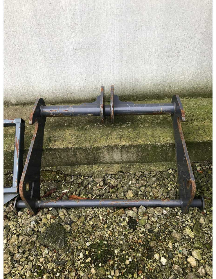 Bundle of tool interfaces - Front loader for tractor: picture 3 Bundle of tool interfaces - Front loader for tractor: picture 3