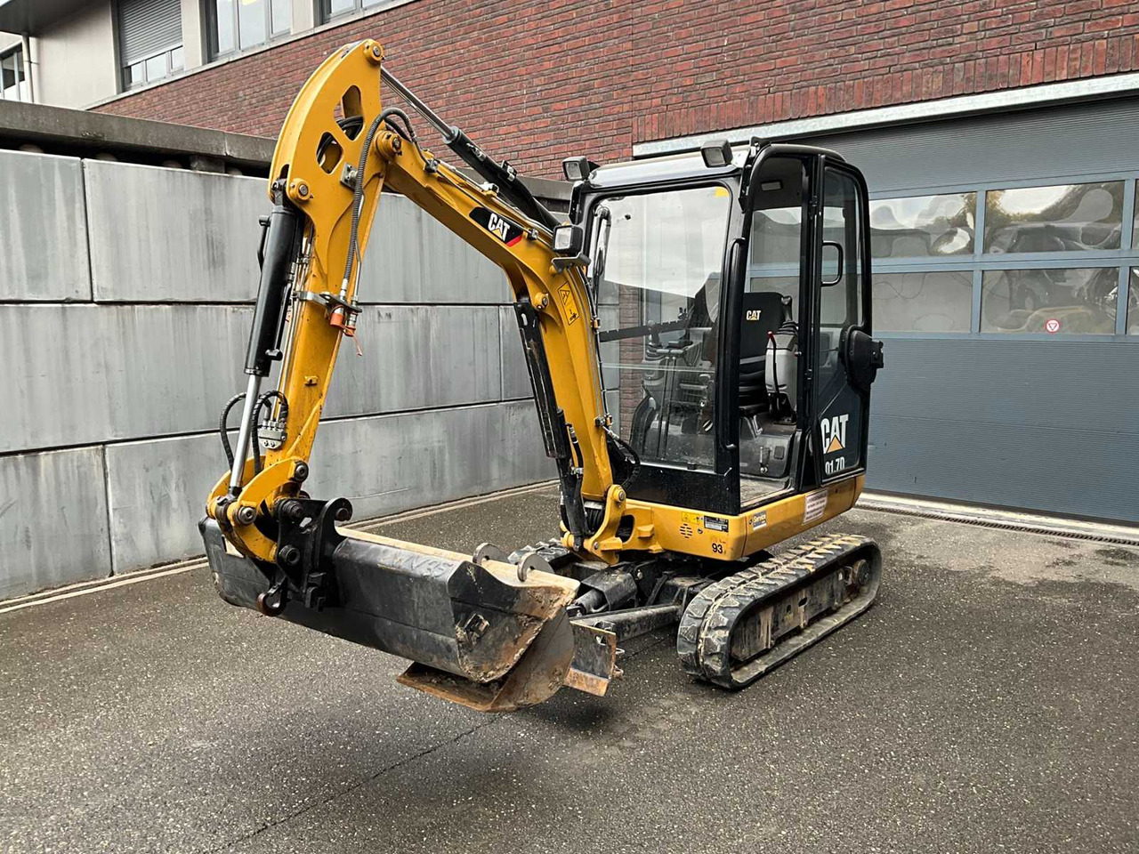 CATERPILLAR 301.7D - MINI EXCAVATOR - Mini excavator: picture 1 CATERPILLAR 301.7D - MINI EXCAVATOR - Mini excavator: picture 1