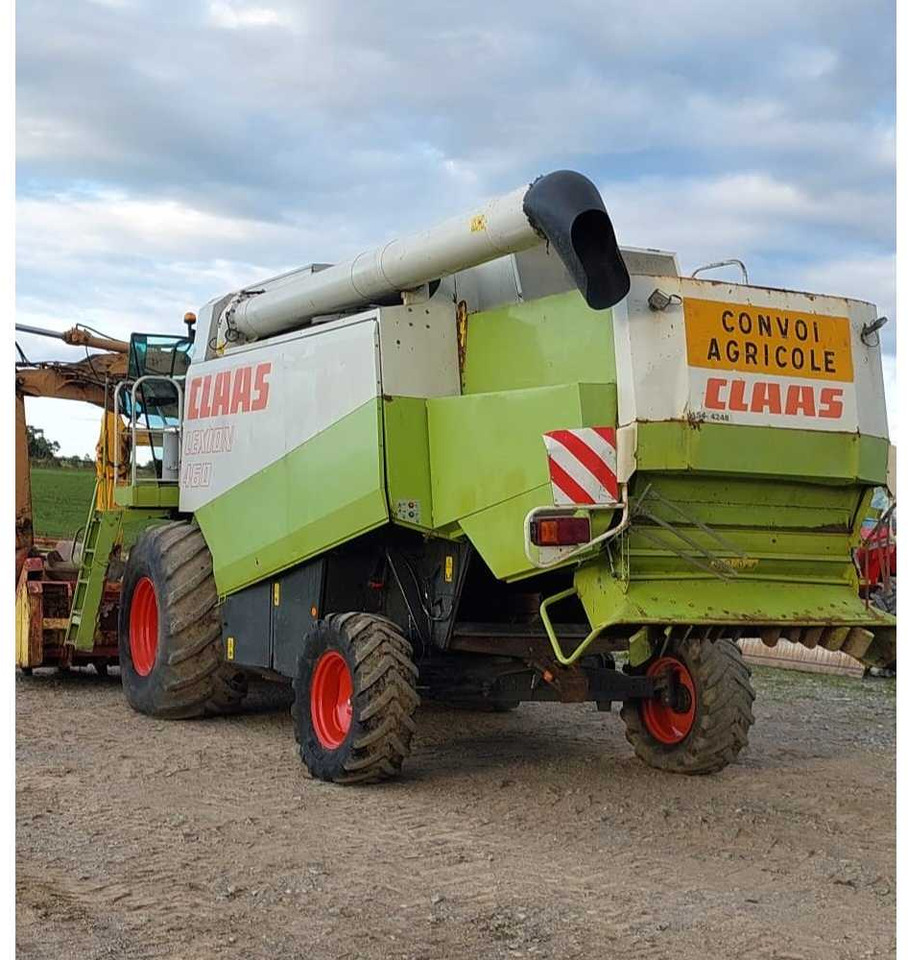 CLAAS - 2001 - LEXION 460 - COMBINE HARVESTER - Combine harvester: picture 5 CLAAS - 2001 - LEXION 460 - COMBINE HARVESTER - Combine harvester: picture 5