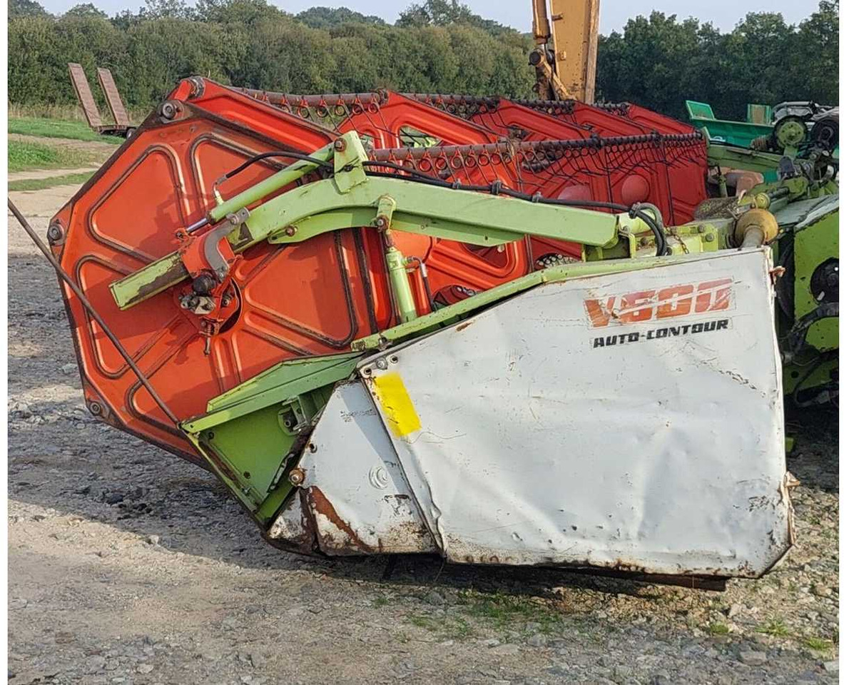 CLAAS V600 HARVESTER CUTTING - Combine harvester: picture 5 CLAAS V600 HARVESTER CUTTING - Combine harvester: picture 5