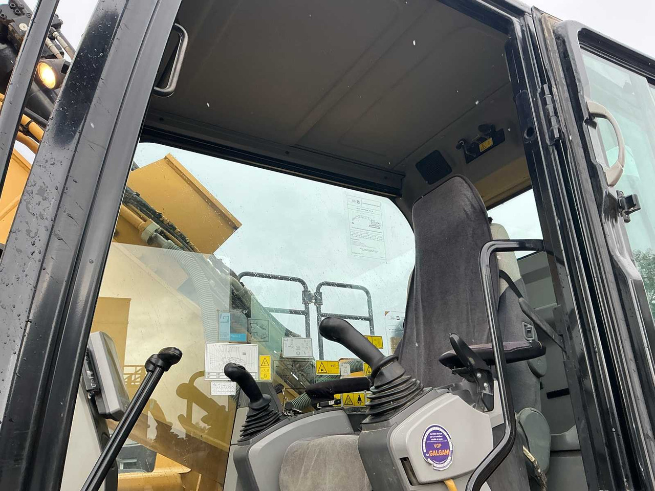 Crawler excavator Caterpillar 326F LN: picture 29 Crawler excavator Caterpillar 326F LN: picture 29