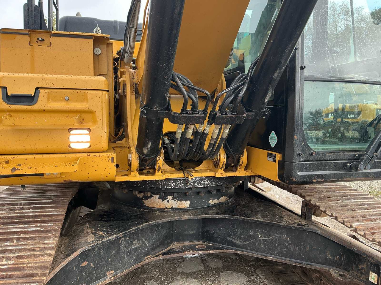 Crawler excavator Caterpillar 326F LN: picture 17 Crawler excavator Caterpillar 326F LN: picture 17