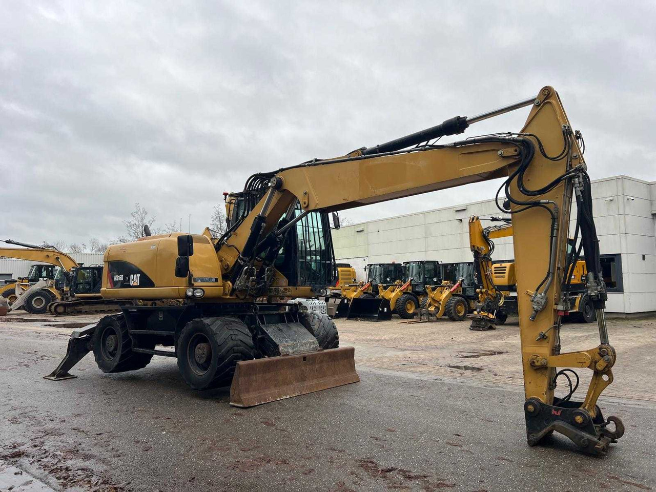 Caterpillar M316D - Wheel excavator: picture 3 Caterpillar M316D - Wheel excavator: picture 3