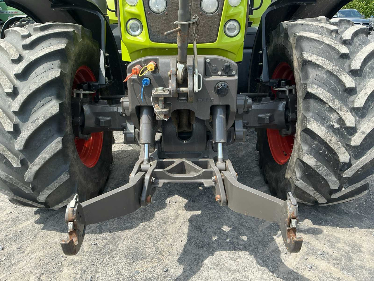 Farm tractor Claas Axion 840: picture 22