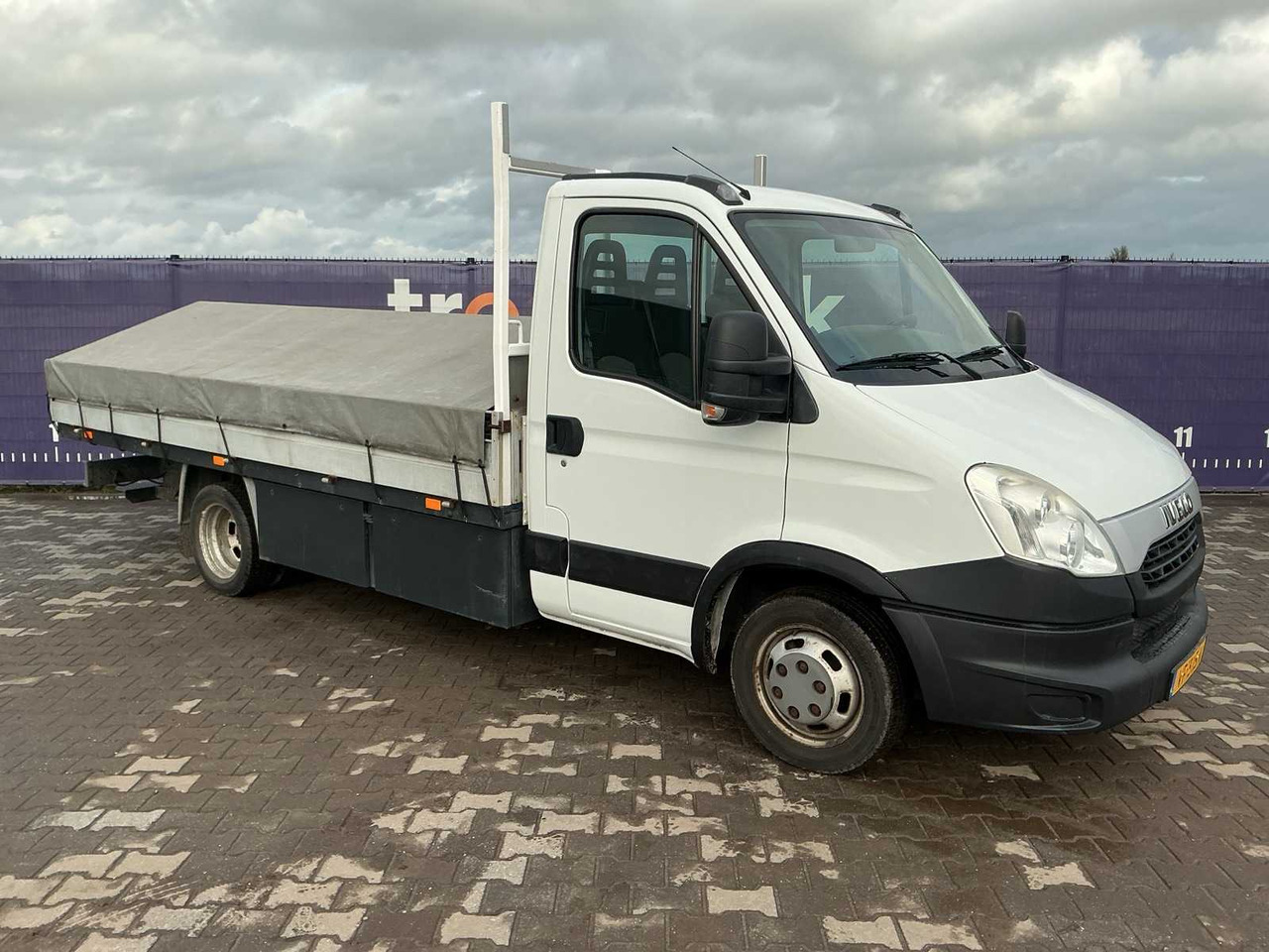 2013 - IVECO - DAILY - 35C15 375 - COMMERCIAL VEHICLE/PICK-UP - Commercial vehicle: picture 2 2013 - IVECO - DAILY - 35C15 375 - COMMERCIAL VEHICLE/PICK-UP - Commercial vehicle: picture 2