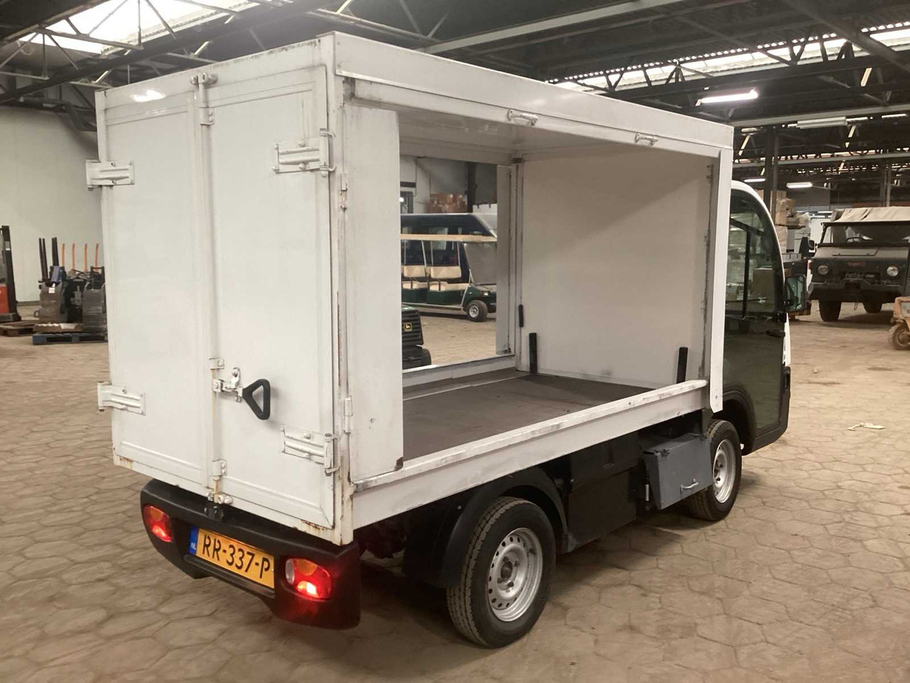 2015 MEGA RM COMMERCIAL VEHICLE - Commercial vehicle: picture 3 2015 MEGA RM COMMERCIAL VEHICLE - Commercial vehicle: picture 3