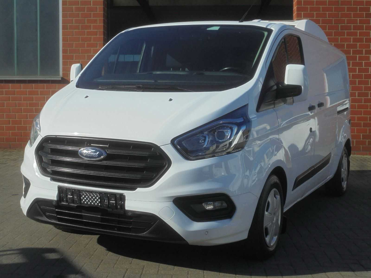 2018 FORD TRANSIT 2.0 CUSTOM TREND REFRIGERATED FREEZER VAN - COMMERCIAL VEHICLE (DAMAGE) - Commercial vehicle: picture 1 2018 FORD TRANSIT 2.0 CUSTOM TREND REFRIGERATED FREEZER VAN - COMMERCIAL VEHICLE (DAMAGE) - Commercial vehicle: picture 1