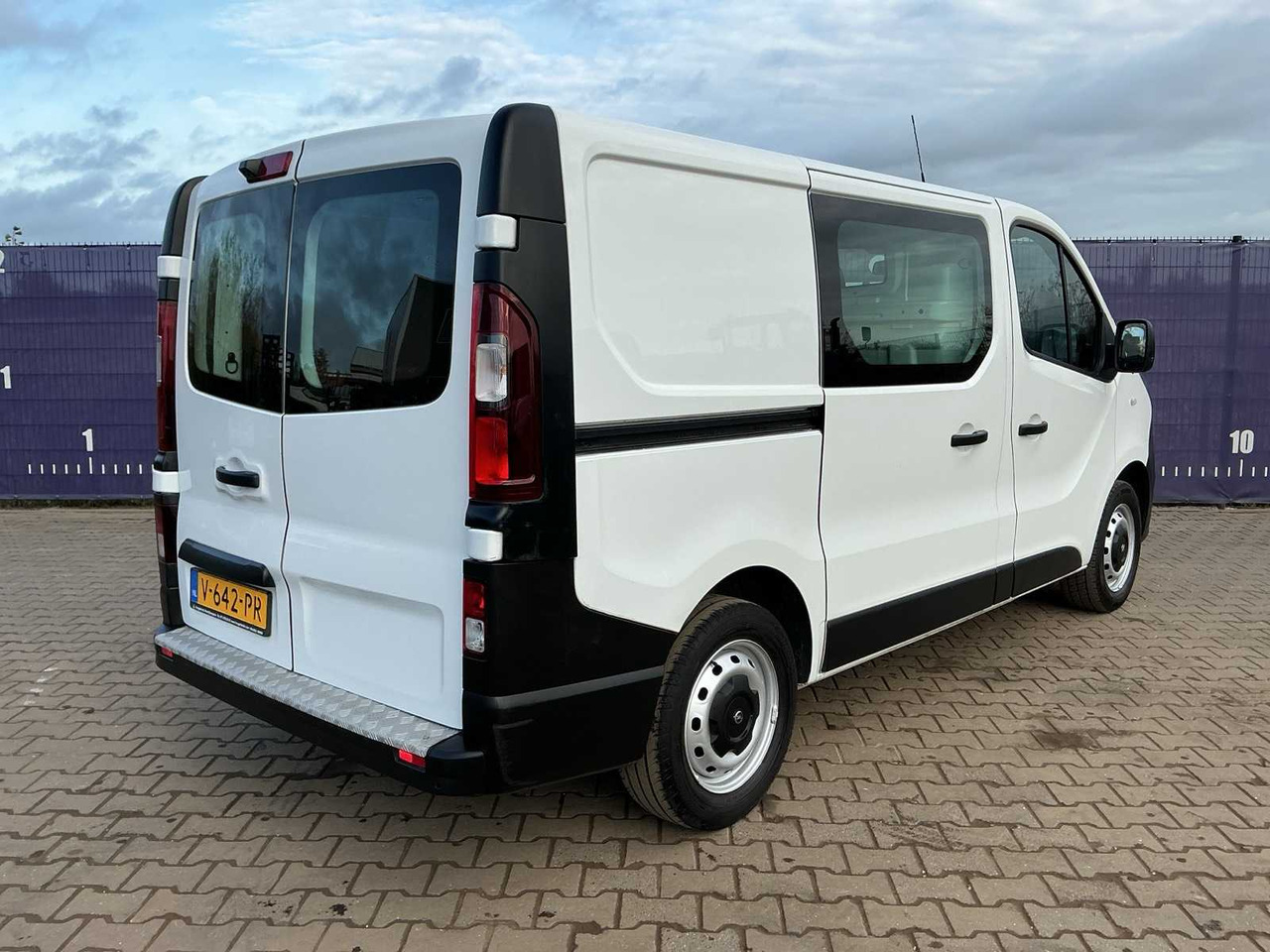 2018 - OPEL - VIVARO - 1.6 CDTI L1H1 ED. - COMMERCIAL VEHICLE - Commercial vehicle: picture 4 2018 - OPEL - VIVARO - 1.6 CDTI L1H1 ED. - COMMERCIAL VEHICLE - Commercial vehicle: picture 4