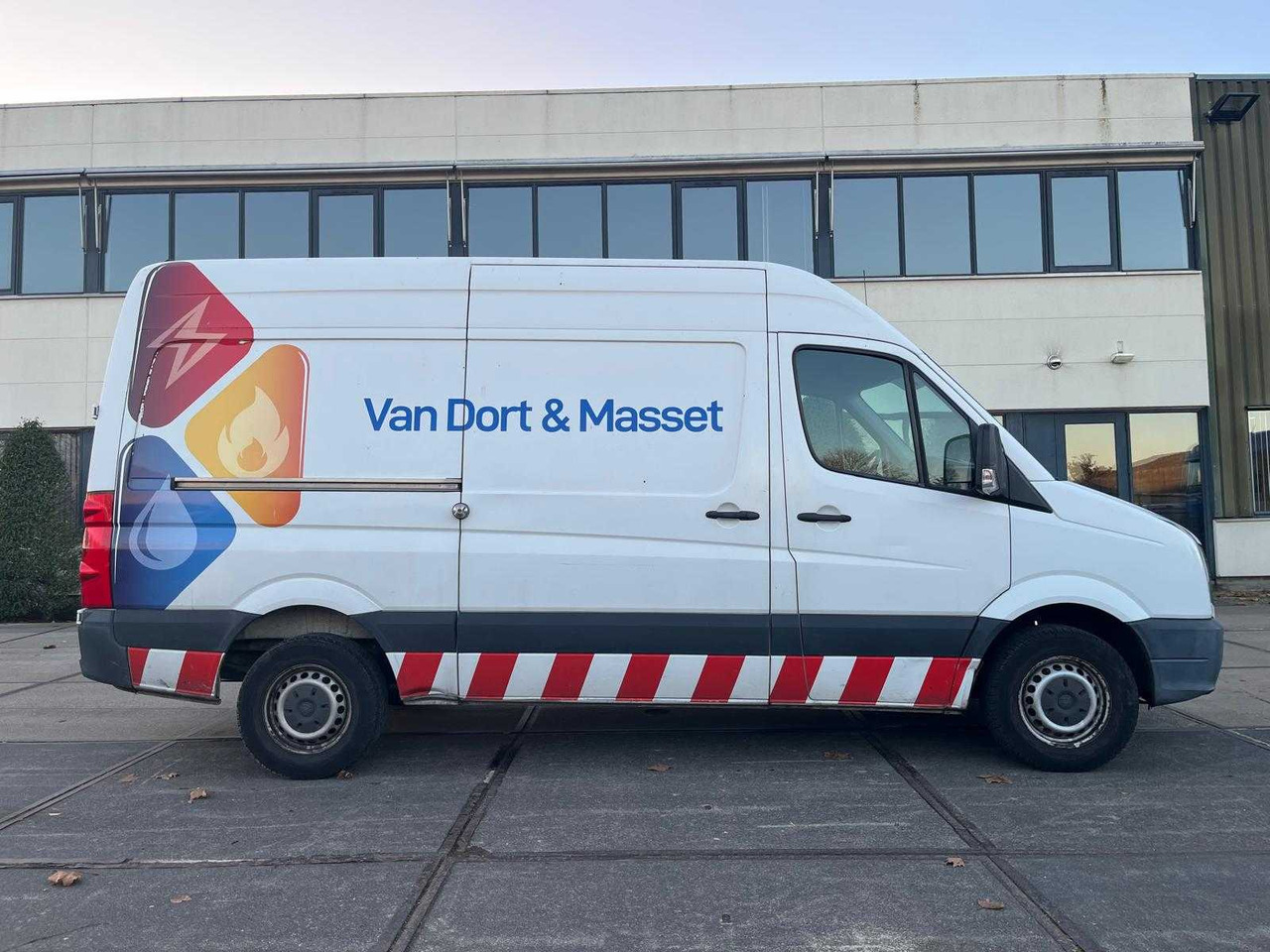 VOLKSWAGEN CRAFTER 35 2.0 TDI L2H2 | VFH-94-N - Commercial vehicle: picture 4 VOLKSWAGEN CRAFTER 35 2.0 TDI L2H2 | VFH-94-N - Commercial vehicle: picture 4