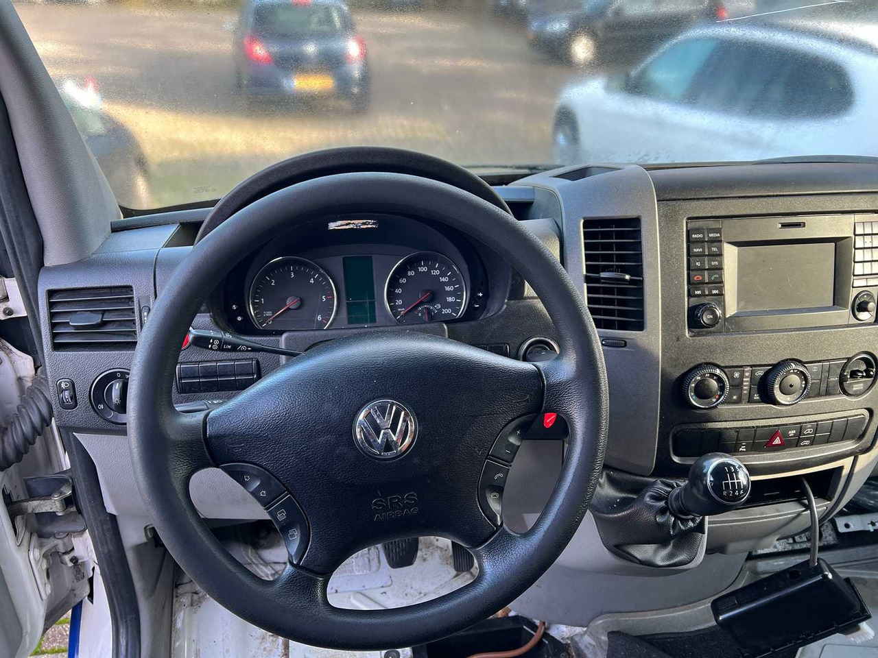 VOLKSWAGEN CRAFTER 35 2.0 TDI L3H1, V-931-HH - Commercial vehicle: picture 4 VOLKSWAGEN CRAFTER 35 2.0 TDI L3H1, V-931-HH - Commercial vehicle: picture 4