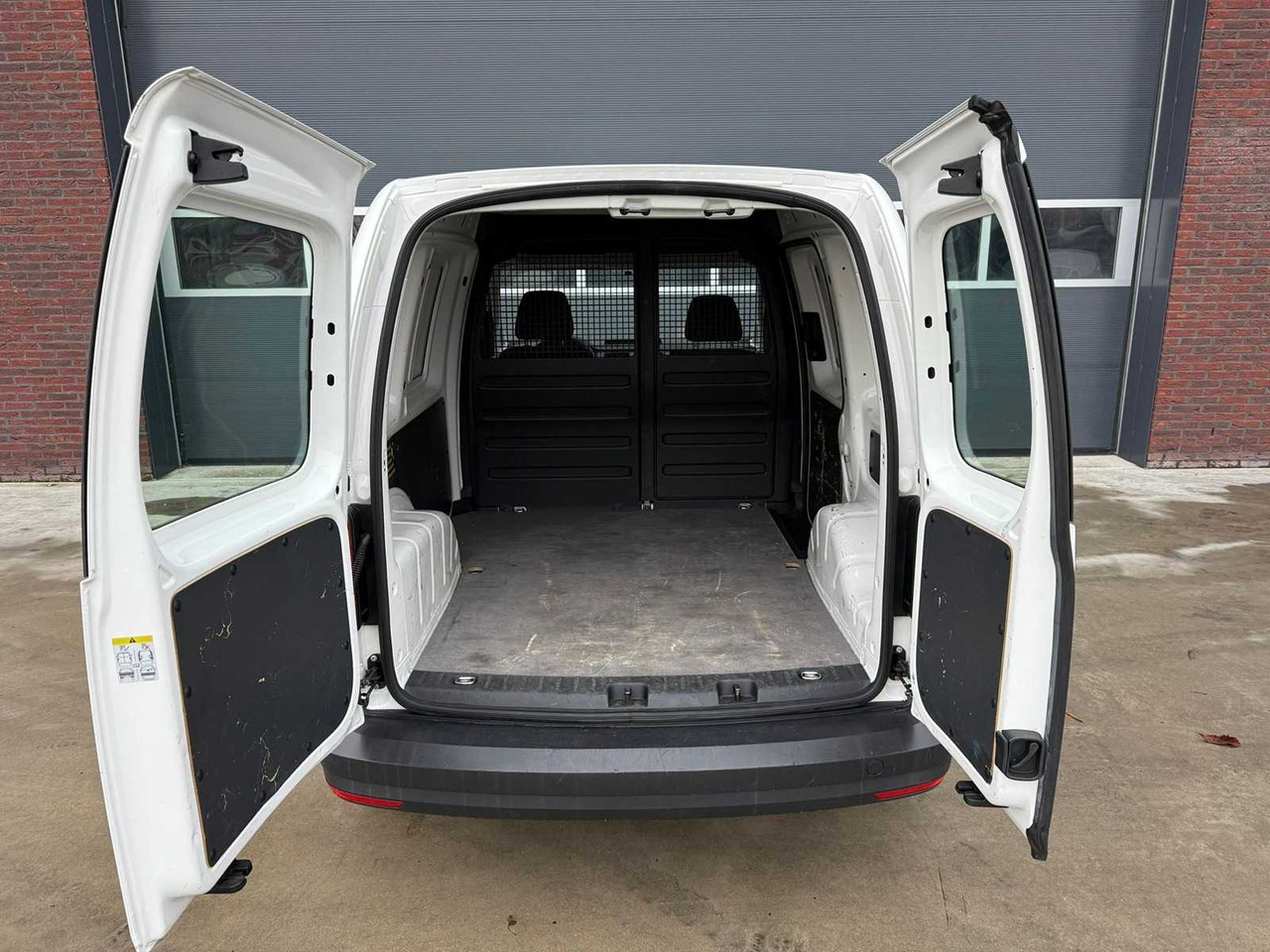 Commercial vehicle VOLKSWAGEN - EASYLINE BENZINE 1.2 TSI L1H1 - CADDY - VAN: picture 10