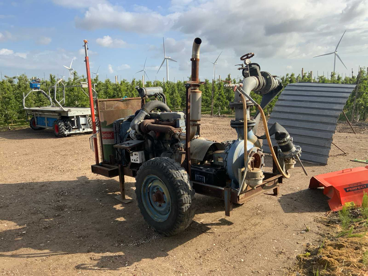 DAF 825 - Irrigation system: picture 4 DAF 825 - Irrigation system: picture 4