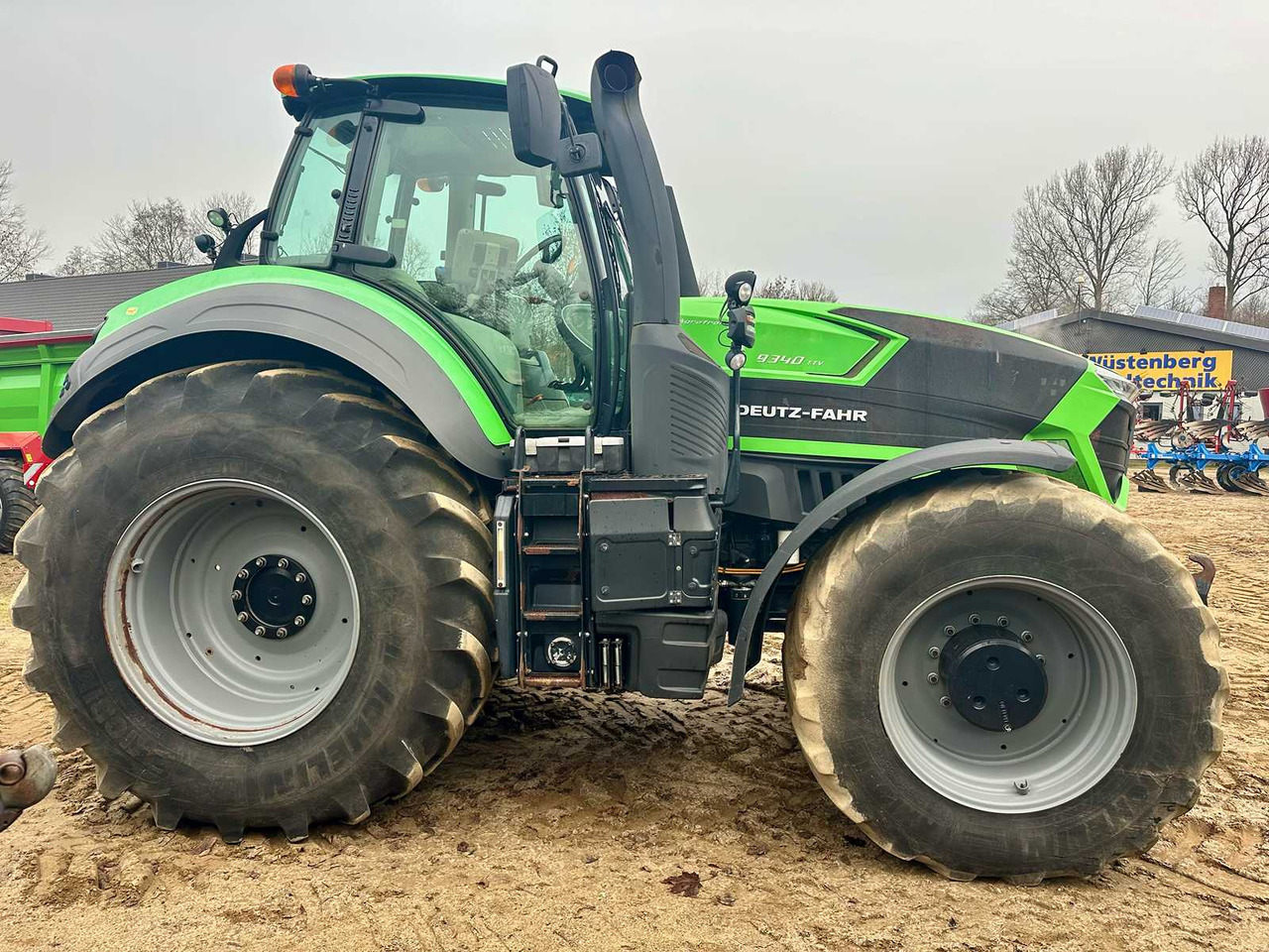 DEUTZ-FAHR AGROTRON 9340 TTV - TRACTOR WITH ALL-WHEEL DRIVE - Farm tractor: picture 5 DEUTZ-FAHR AGROTRON 9340 TTV - TRACTOR WITH ALL-WHEEL DRIVE - Farm tractor: picture 5