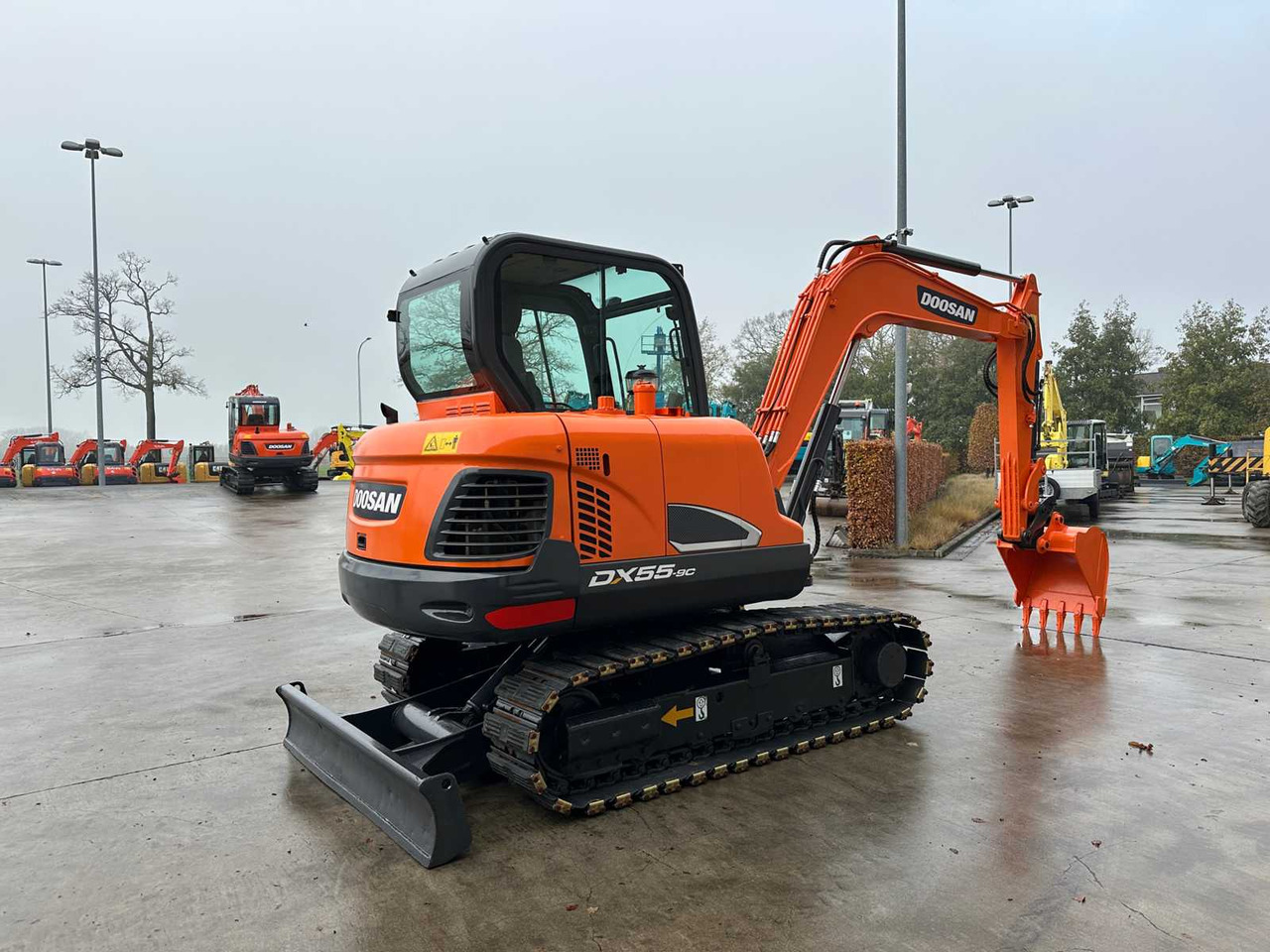 DOOSAN - 2018 - DX55-9C - MIDI EXCAVATOR - Excavator: picture 4 DOOSAN - 2018 - DX55-9C - MIDI EXCAVATOR - Excavator: picture 4
