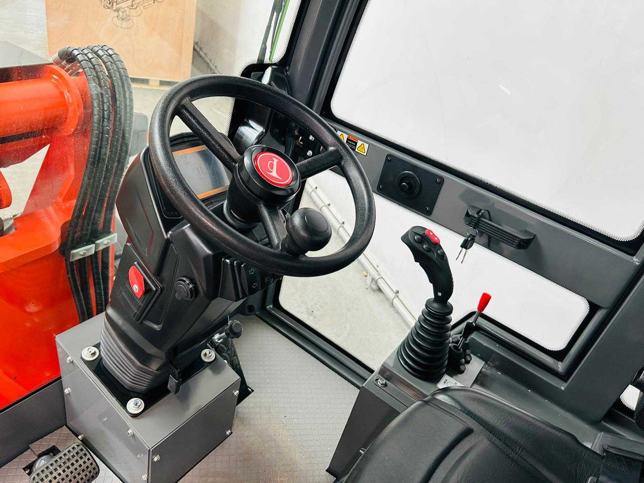 Wheel loader EVERUN - 2025 - ER1000 - TELESCOPIC ARTICULATED WHEEL LOADER KUBOTA EURO5: picture 17