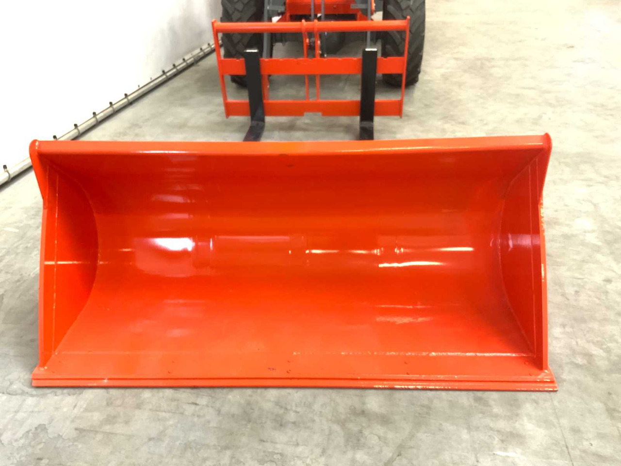 EVERUN - 2025 - ER12 - WHEEL LOADER WITH QUICK COUPLER - Wheel loader: picture 3 EVERUN - 2025 - ER12 - WHEEL LOADER WITH QUICK COUPLER - Wheel loader: picture 3