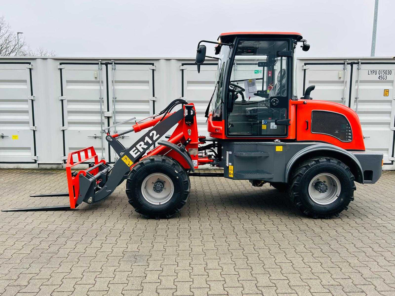 EVERUN - 2025 - ER12 - WHEEL LOADER WITH QUICK COUPLER - Wheel loader: picture 4 EVERUN - 2025 - ER12 - WHEEL LOADER WITH QUICK COUPLER - Wheel loader: picture 4