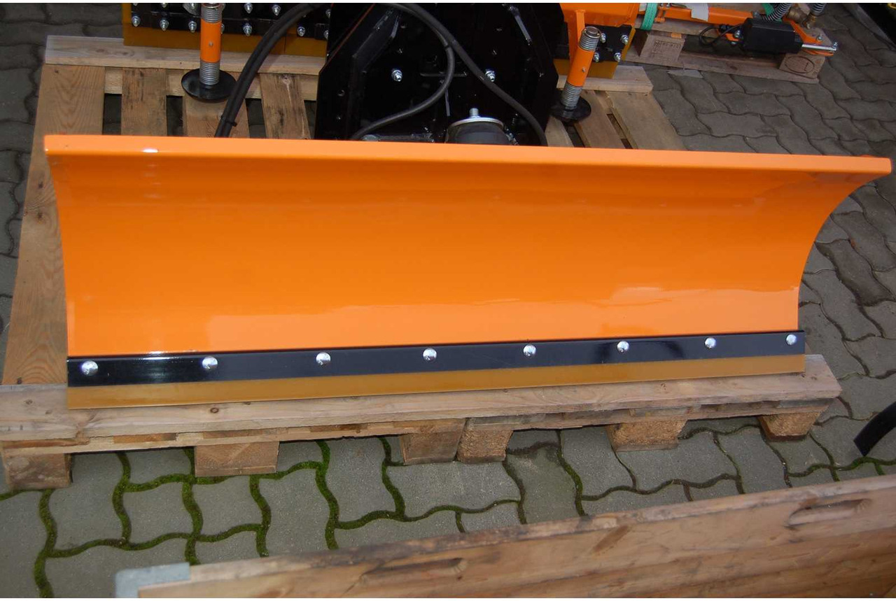 Ecotech EP01-140 - Snow plough: picture 1 Ecotech EP01-140 - Snow plough: picture 1