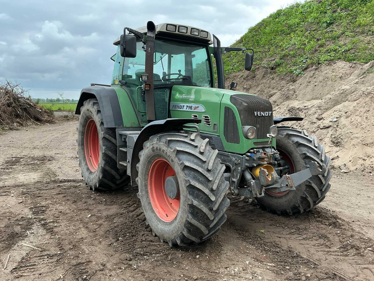 Fendt 716 Vario - Farm tractor: picture 3 Fendt 716 Vario - Farm tractor: picture 3