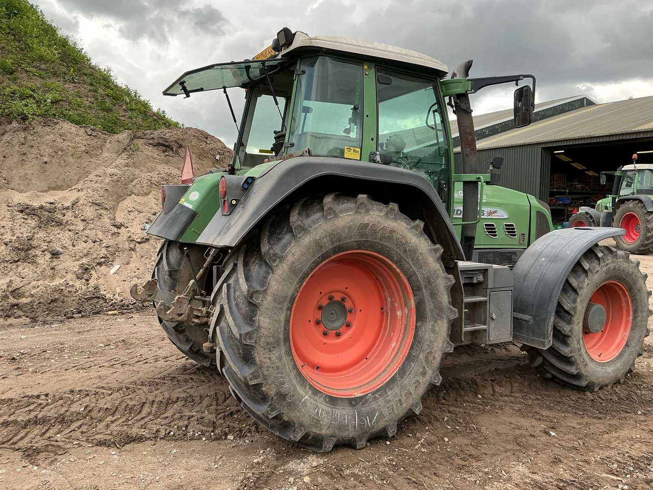 Fendt 716 Vario - Farm tractor: picture 5 Fendt 716 Vario - Farm tractor: picture 5